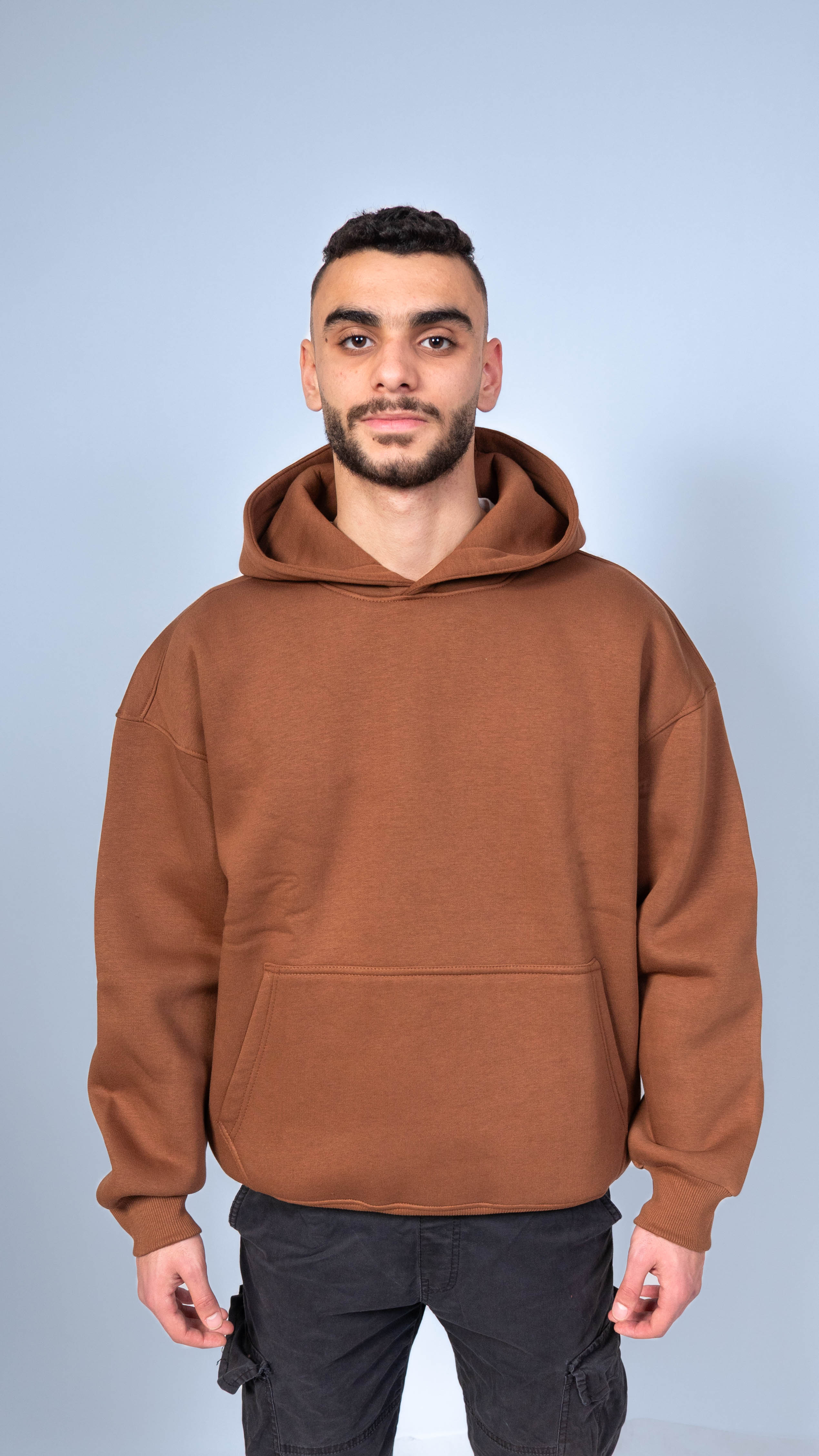 Basic Valoria Essential Hoodie – Premium Comfort