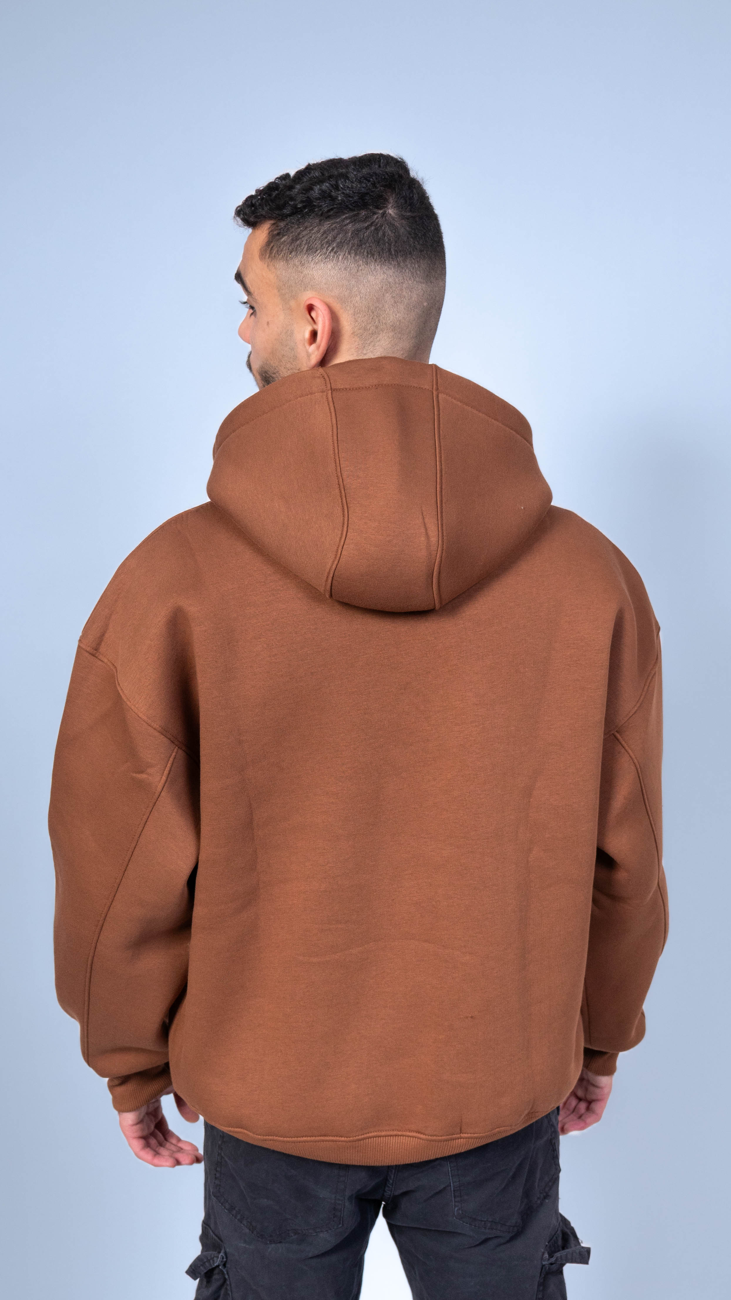 Basic Valoria Essential Hoodie – Premium Comfort